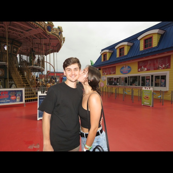 julialewis_